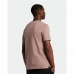 Тениска с къс ръкав Lyle & Scott V1-Slub Тъмно розово Мъже