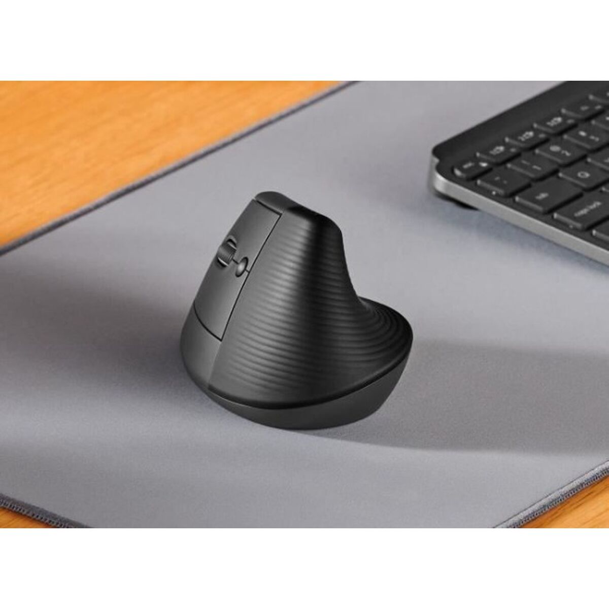 Rato Logitech Lift Cinzento