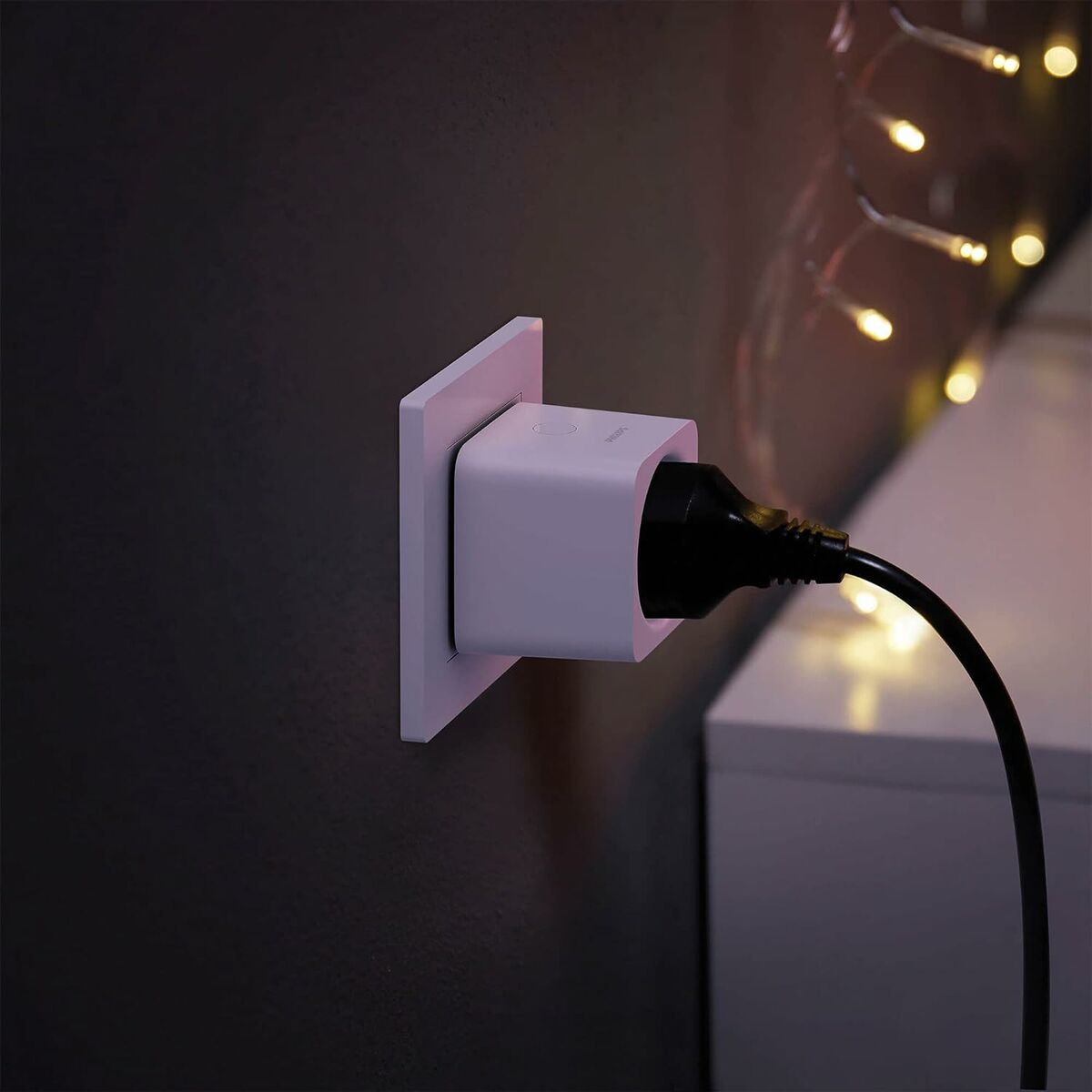 Slim Stopcontact Philips Hue Bluetooth