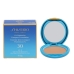 Base per il Trucco in Polvere Shiseido medium beige Spf 30 12 g