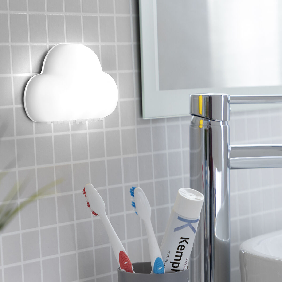 Kaasaskantav nutikas LED lamp Clominy InnovaGoods