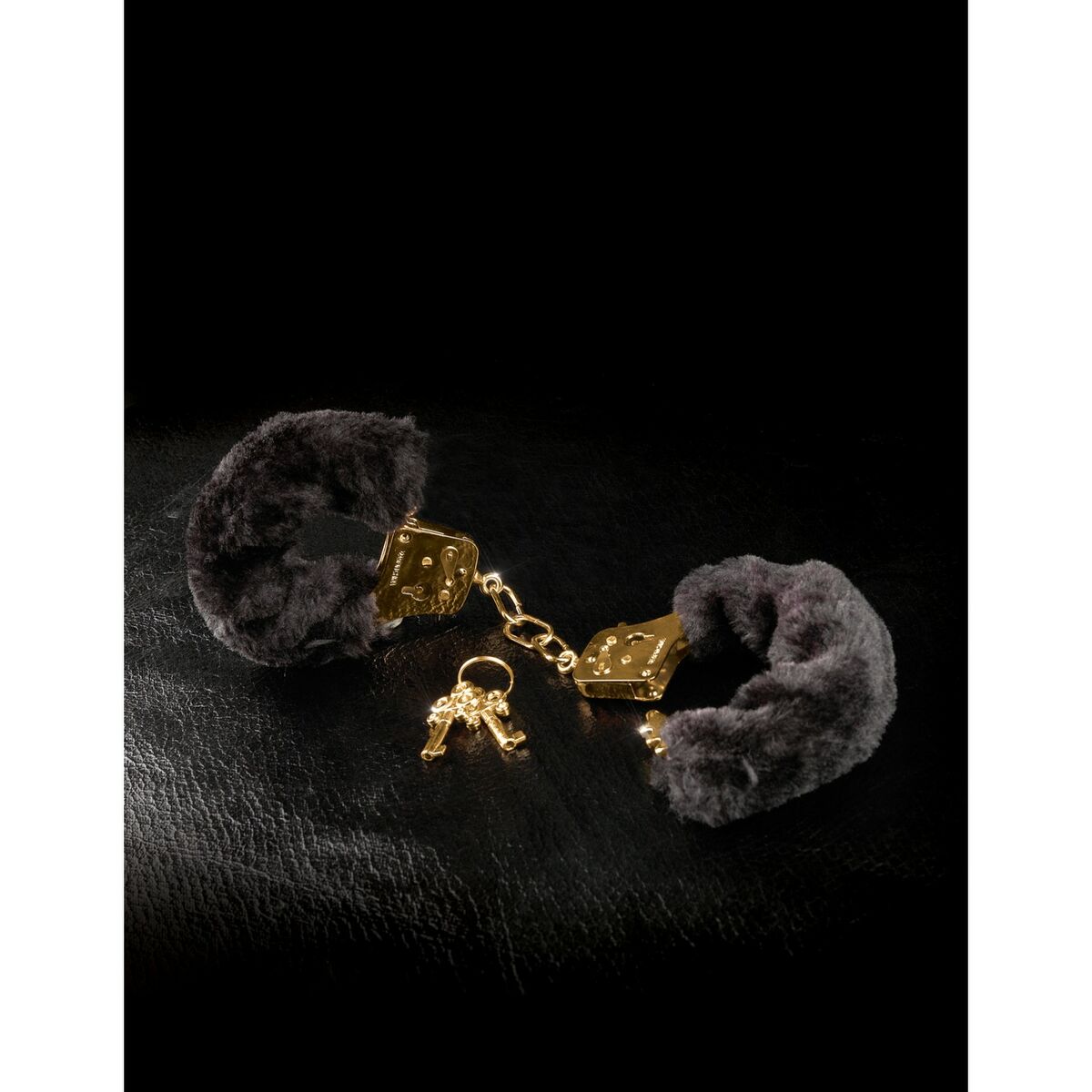 Conjunto de Amarras e Algemas Pipedream Preto Dourado