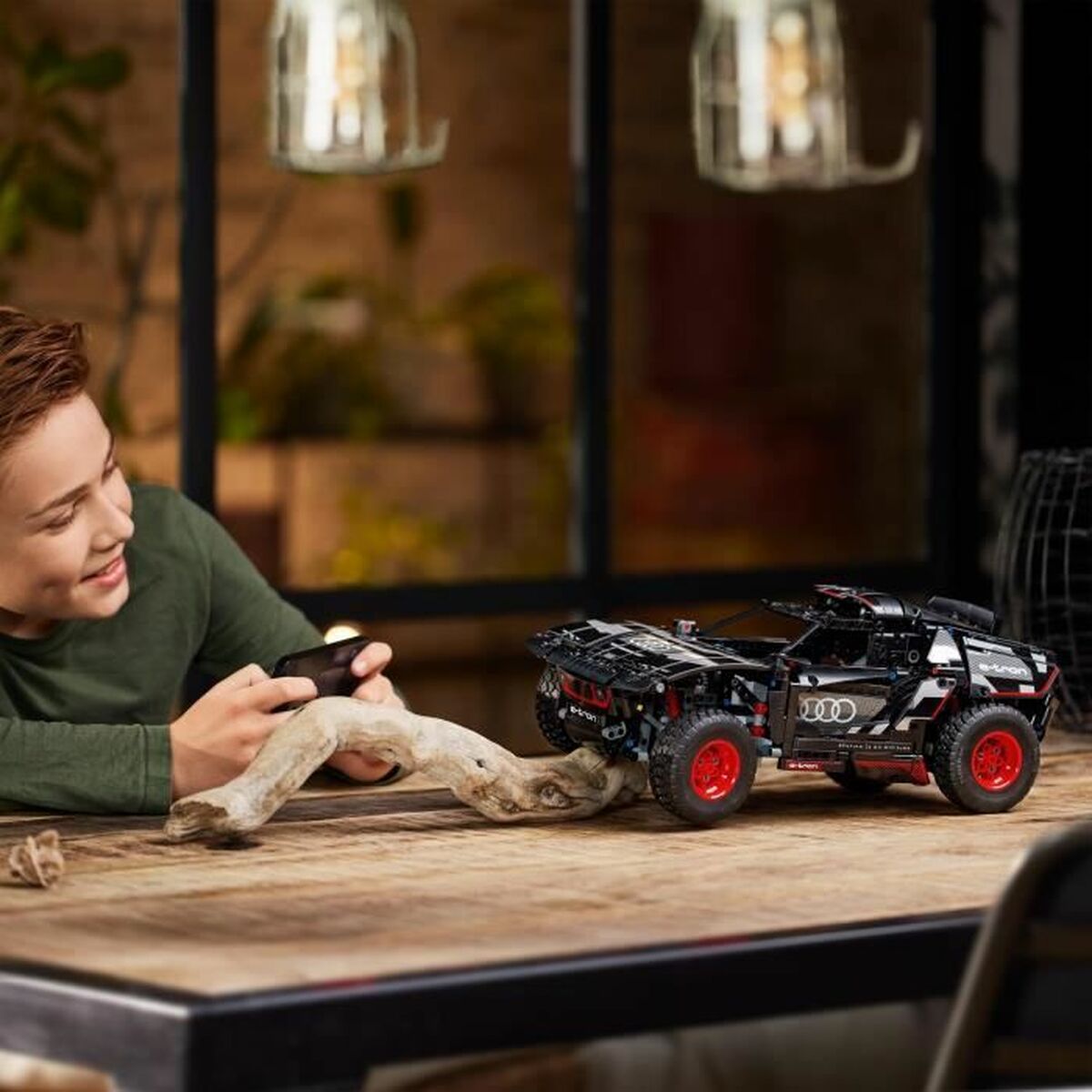 Set de Construcție Lego Audi RS Q e-tron Multicolor