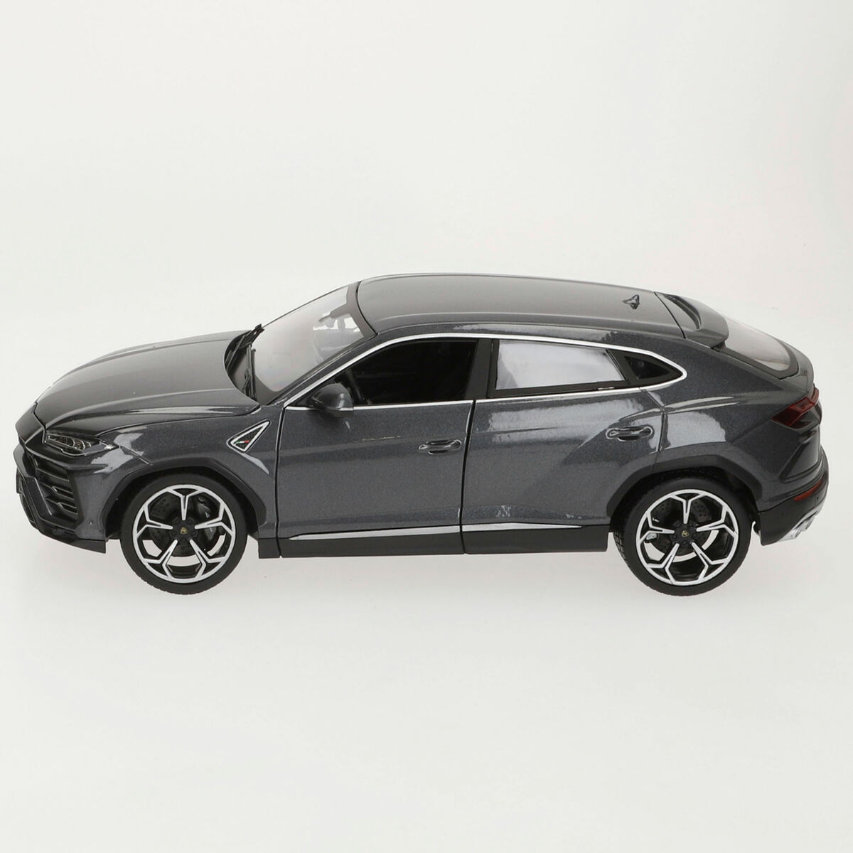 Automobilis Bburago GT-Lamborghini Urus 1:18
