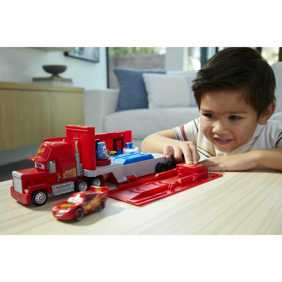 Bil Mattel