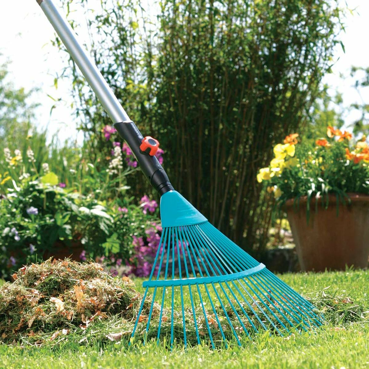 Rive til indsamling af blade Gardena 643100