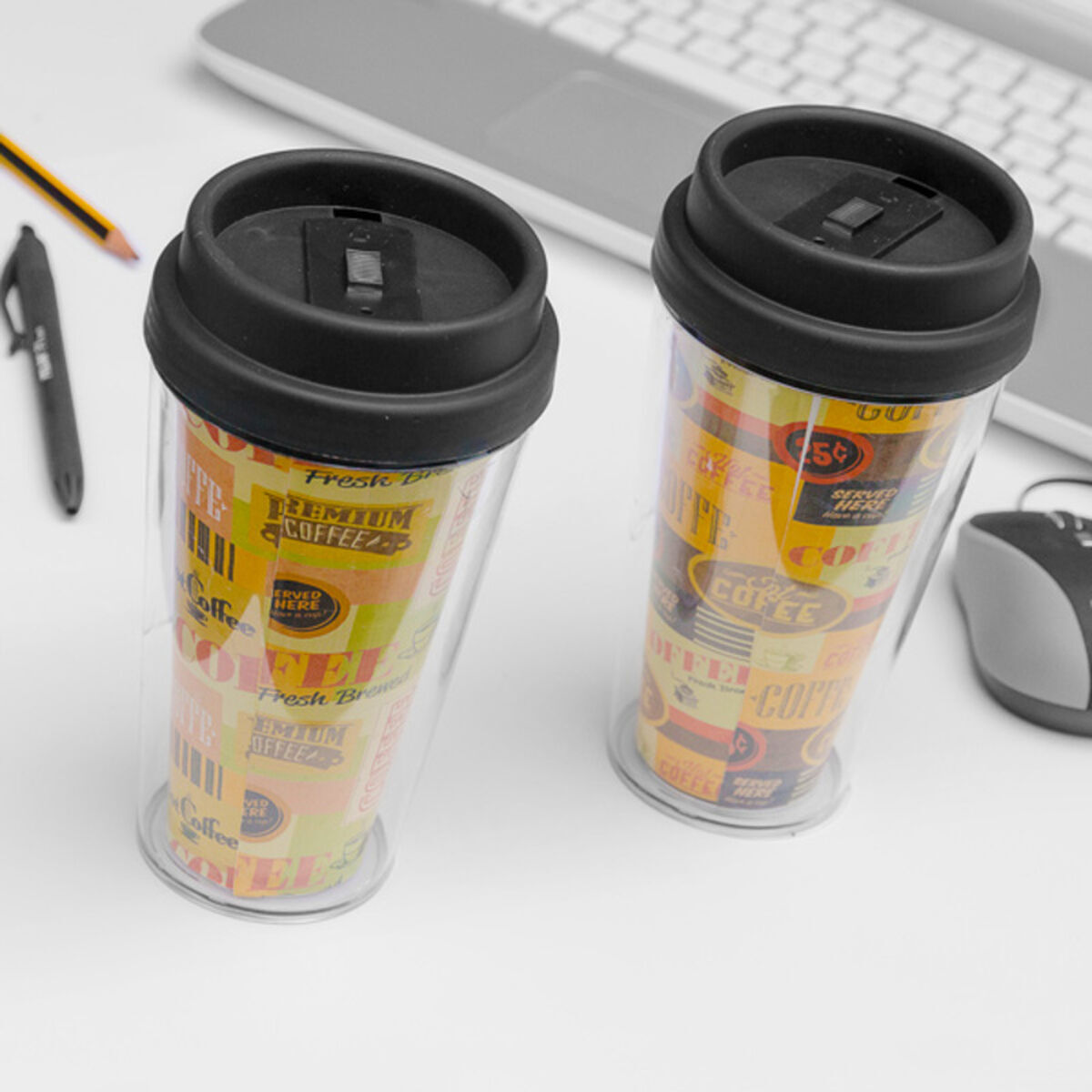 Bicchiere con Tappo Plastica 300 ml